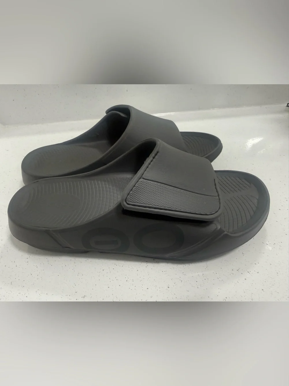 OOFOS Slide Gray Sandals